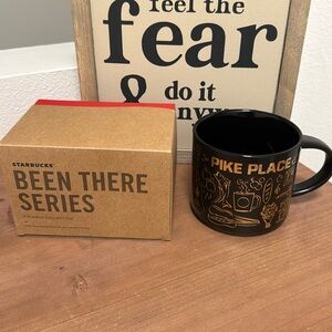 Starbucks been there series pin drop collection - Pike Place